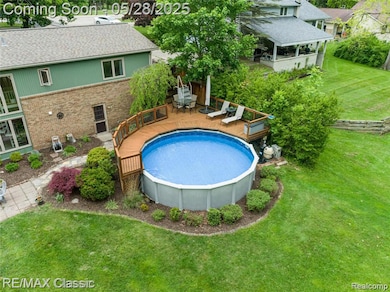 Deck surrounding pool