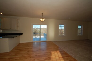 152 Brookview Dr unit 22, Hooksett, NH 03106 - photo 7