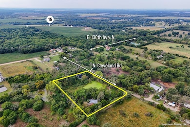 1310 N Cleveland Rd, Mulvane, KS 67110 - photo 2