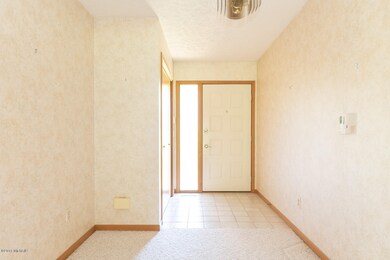 6475 Rose Arbour-6