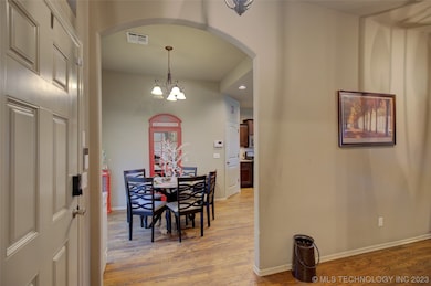 8119 S Hemlock Ave, Broken Arrow, OK 74011 - photo 3