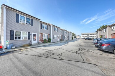 300 York Ave unit 11, Pawtucket, RI 02860 - photo 4