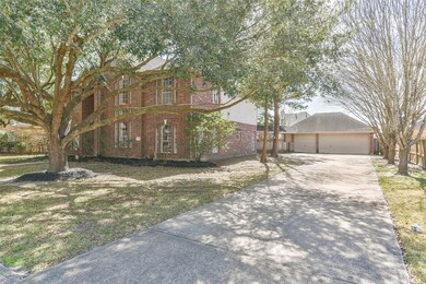 2875 Match Point Ln, Friendswood, TX 77546 - photo 2