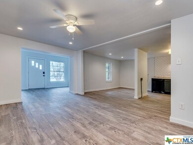 1009 Hillyer St, San Marcos, TX 78666 - photo 6