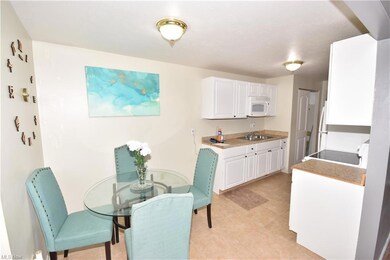 5374 Lee Rd unit 303, Maple Heights, OH 44137 - photo 7