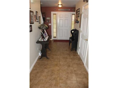 Entry/Foyer.