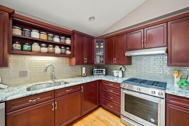 14 Holland St unit 14, Newton, MA 02458 - photo 7