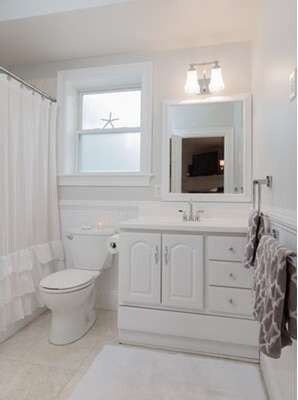 732 E 6th St, Boston, MA 02127 - photo 4