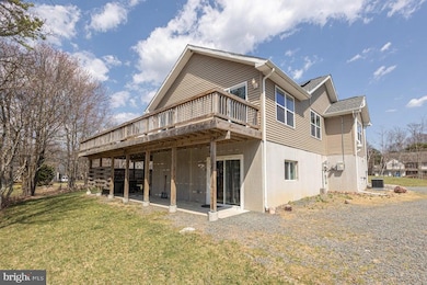 168 Laurel Ln, Blakeslee, PA 18610 - photo 2