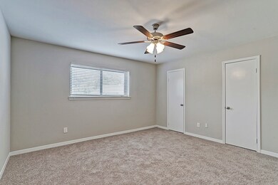 10238 Longmont Dr unit 1109, Houston, TX 77042 - photo 5