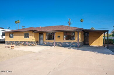 2118 W CACTUS WREN DR