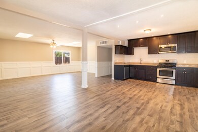 575 W Camino Yucca 6