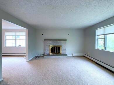25 Columbia Ave unit 2nd floor, Newton, MA 02461 - photo 4