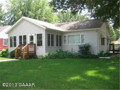 304 3rd Ave NE, Glenwood, MN 56334 - photo 2