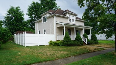 42 Cooper St, West Springfield, MA 01089 - photo 2