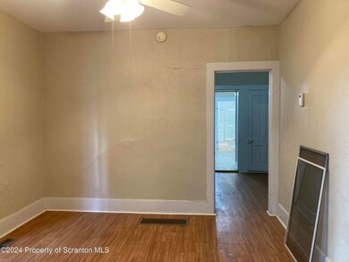 617 E Market St unit A, Scranton, PA 18509 - photo 4