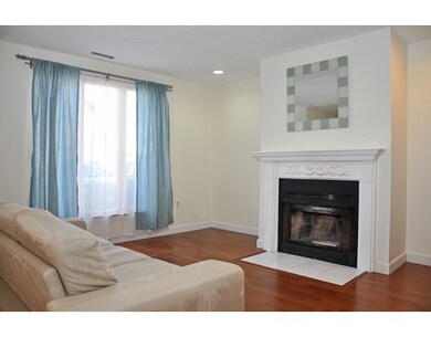 158 Quincy Shore Dr unit 82, Quincy, MA 02171 - photo 3