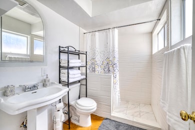 5---6778-arena-bath-room-2