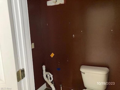 Bathroom with toilet 1/2 bath