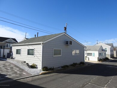 17 East Shell Way