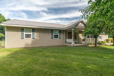 13101 Ashburn Rd, Wapakoneta, OH 45895 - photo 2