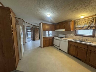 9067 W Timberview Dr unit 265, Newport, MI 48166 - photo 7