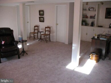 9066 Waltham Woods Rd, Parkville, MD 21234 - photo 3