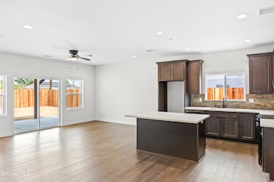 8760 S Loop Blvd, California City, CA 93505 - photo 6