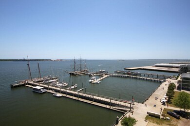 Dockside 9F_front balcony to harbor