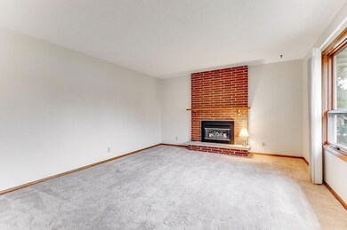 10440 Yukon St NW, Coon Rapids, MN 55433 - photo 4