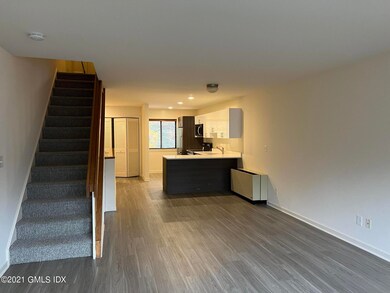 328 Pemberwick Rd unit 5, Greenwich, CT 06831 - photo 3