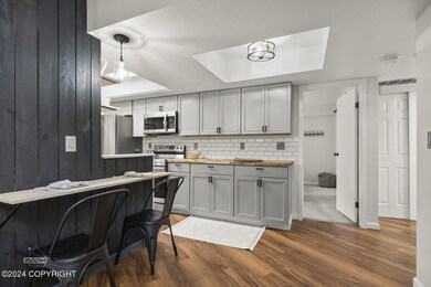 12-web-or-mls-7301 Huntsmen Cir Exports-