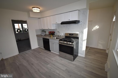 76 W 4th St, Burlington, NJ 08016 - photo 7