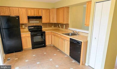 3520 Cherry Hill Ct, Beltsville, MD 20705 - photo 6