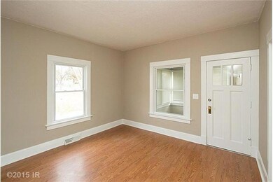 820 E 26th St, Des Moines, IA 50317 - photo 3