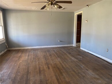 5353 Cedar Dr, Colcord, OK 74338 - photo 4