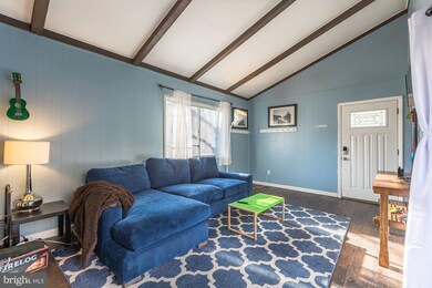 9053 Andromeda Dr, Burke, VA 22015 - photo 6