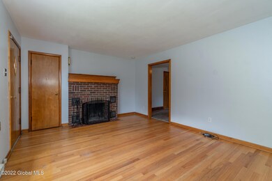 1277 Bradford St, Schenectady, NY 12306 - photo 5
