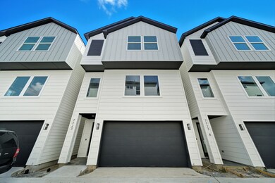 7723 Hammerly Blvd, Houston, TX 77055 - photo 2