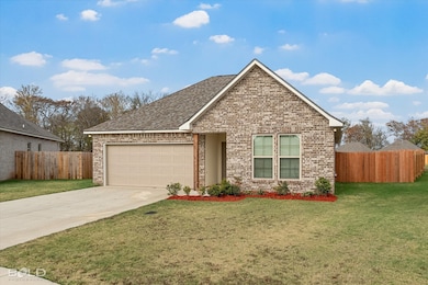 703 Crozier Dr, Bossier City, LA 71111 - photo 2