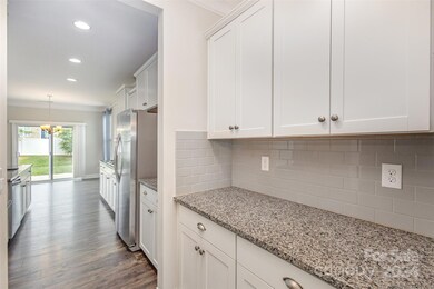 1504 Cambria Ct, Lake Wylie, SC 29710 - photo 4