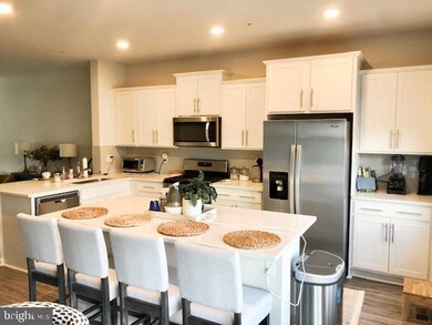 2906 Davis Ridge Ct, Hanover, MD 21076 - photo 2