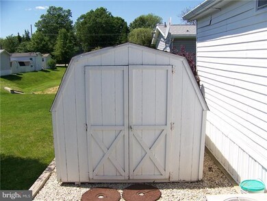 41 Cedarwood Ln, Phoenixville, PA 19460 - photo 6