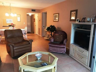 Living Rm/Dining Rm Combination