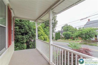 1522 Center St unit 1, Bethlehem, PA 18018 - photo 3