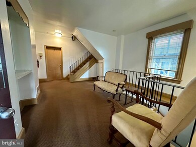 410 Cottman St unit 2C, Jenkintown, PA 19046 - photo 2