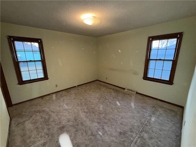 2431 N 73rd Place, Kansas City, KS 66109 - photo 5