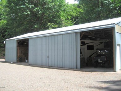 Huge Garage & Shop