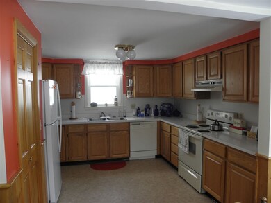 50 School St, Lincoln, NH 03251 - photo 4