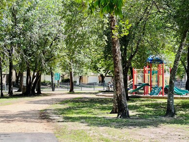 8529 Panatella Dr, Houston, TX 77055 - photo 6